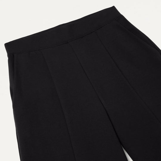 Jaanuu Scrubs Women's Josie Wide-Leg Scrub Pant Black | scrub-supply.com