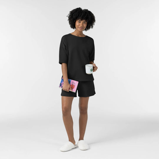 Wink Scrubs Women's High Rise Shorts Black | scrub-supply.com