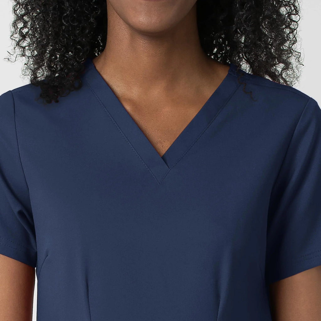 Wink Scrubs Women's Fitted 3-Pocket V-Neck Scrub Top Navy | scrub-supply.com