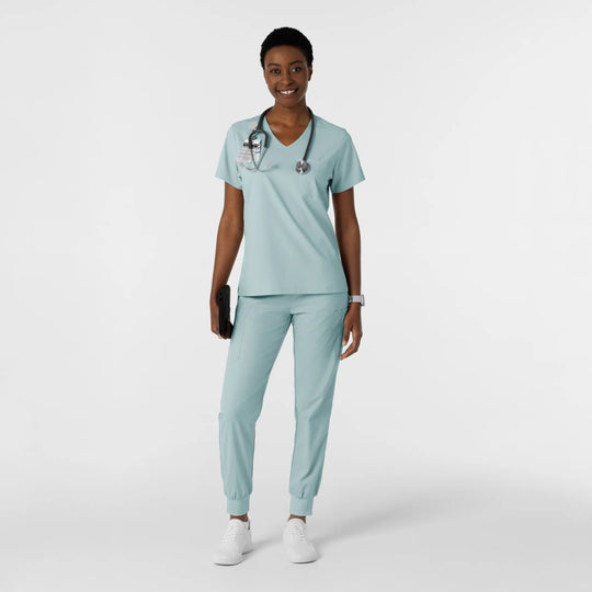 Wink Scrubs Women's Tuck-In Scrub Top Sky Blue | scrub-supply.com