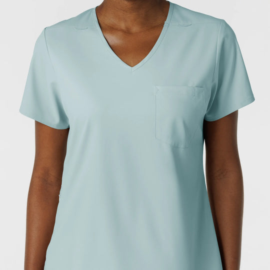 Wink Scrubs Women's Tuck-In Scrub Top Sky Blue | scrub-supply.com