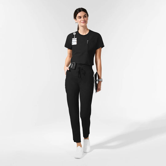Wink Scrubs Women's Pulse Crew Neck Tuck-in Scrub Top Black | scrub-supply.com