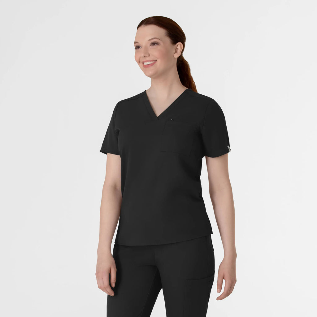 Wink Scrubs Women's Thrive V-Neck Tuck-In Scrub Top Black | scrub-supply.com