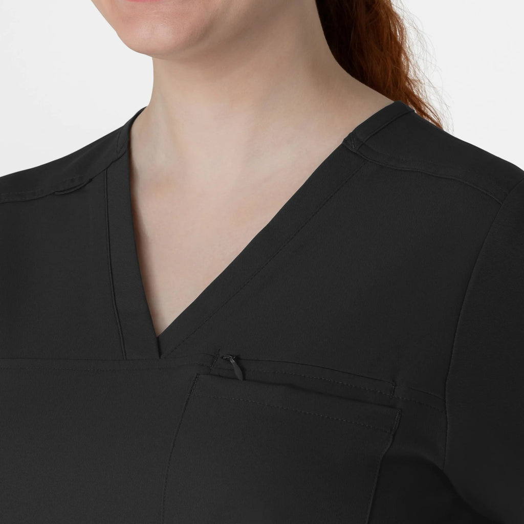 Wink Scrubs Women's Thrive V-Neck Tuck-In Scrub Top Black | scrub-supply.com