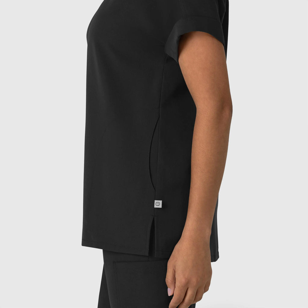 Wink Scrubs Women's Drop Shoulder Boxy Scrub Top Black | scrub-supply.com