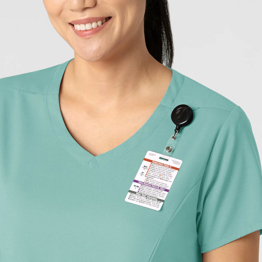 Wink Scrubs Women's 2-Pocket V-Neck Scrub Top Turquoise | scrub-supply.com