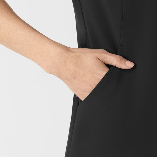 Wink Scrubs Women's V-Neck Scrub Top Black | scrub-supply.com