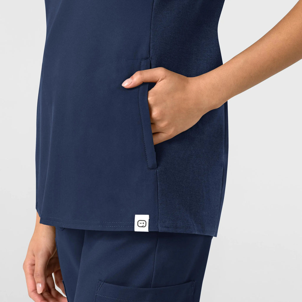 Wink Scrubs Women's Thrive Flex-n-Reach V-Neck Scrub Top Navy | scrub-supply.com