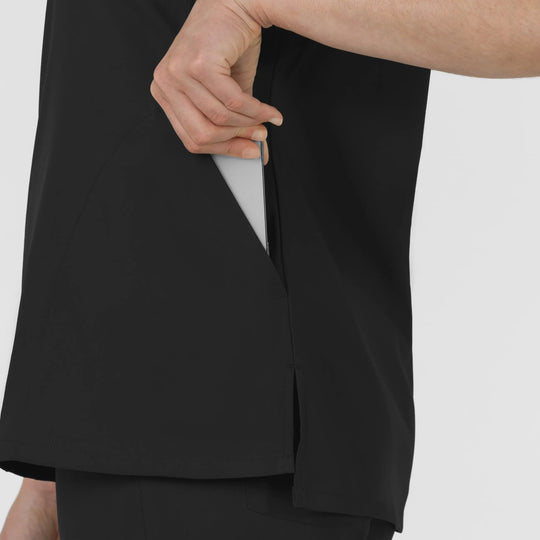 Wink Scrubs Women's Slash Pocket V-Neck Scrub Top Black | scrub-supply.com