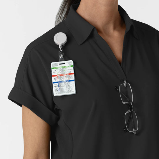 Wink Scrubs Women’s Flex-n-Reach Collared Scrub Top Black | scrub-supply.com