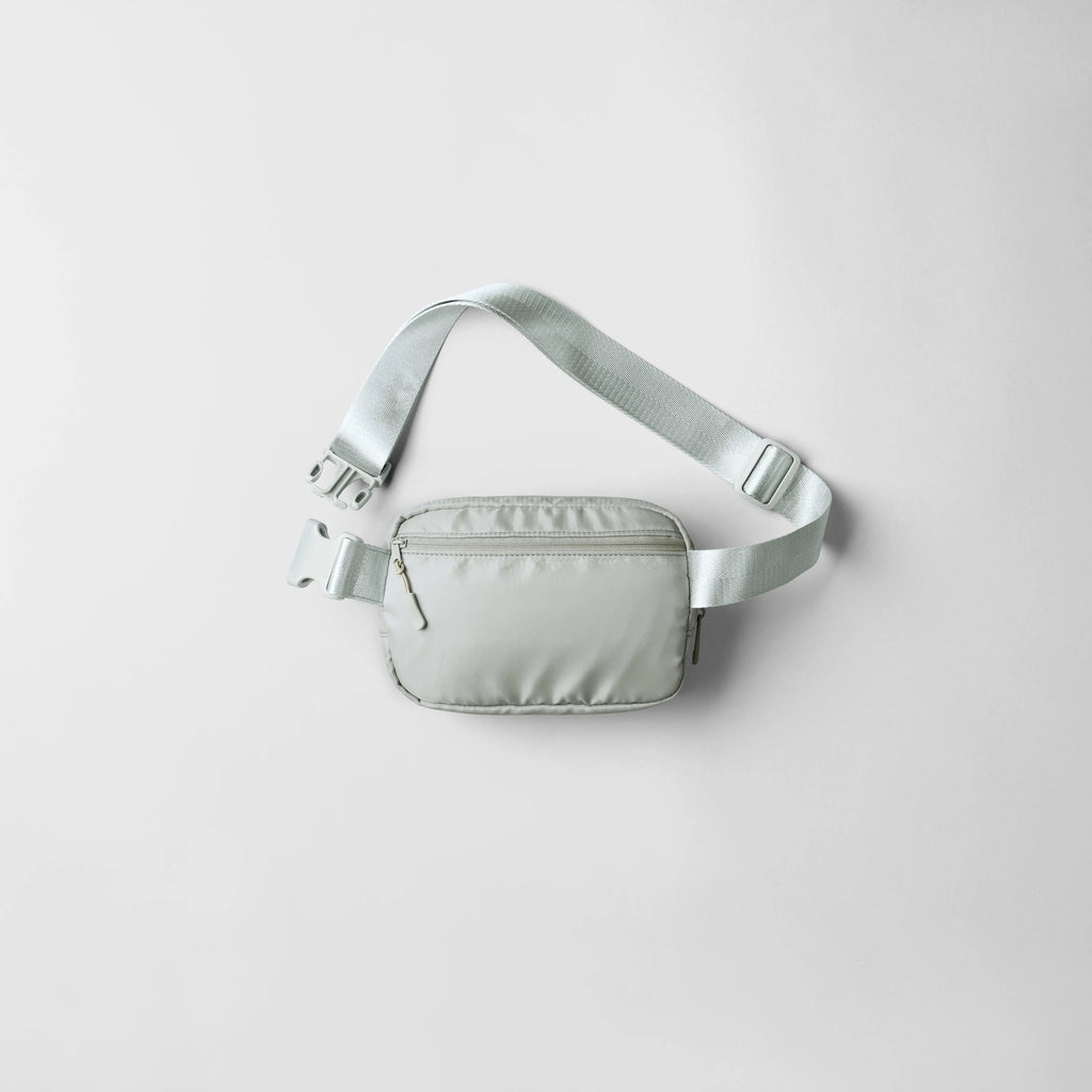 Wink Scrubs Unisex Chatelaine Belt Bag Silver Grey | scrub-supply.com