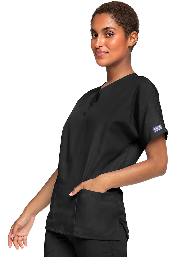 Cherokee Scrubs Women's 3-Pocket V-Neck Top Black | scrub-supply.com