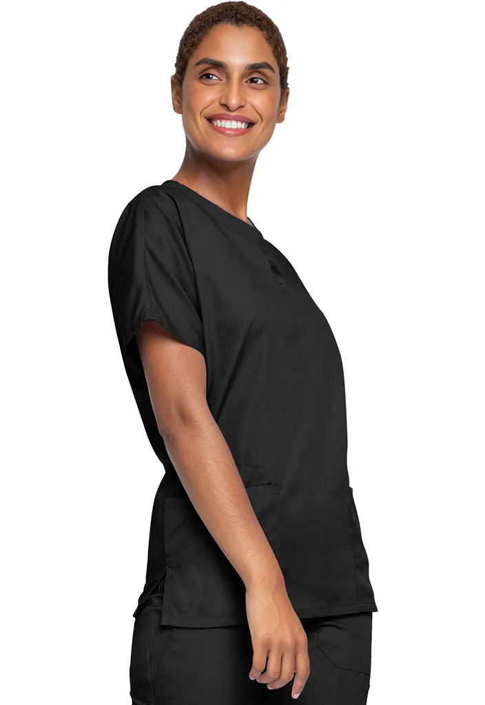 Cherokee Scrubs Women's 3-Pocket V-Neck Top Black | scrub-supply.com