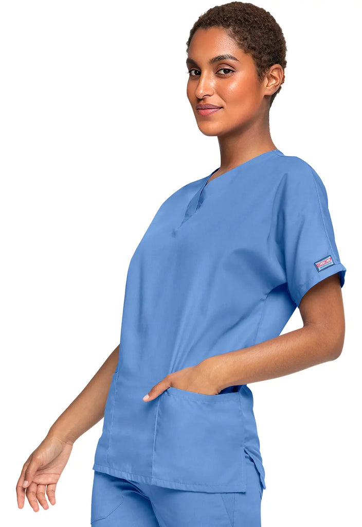 Cherokee Scrubs Women's 3-Pocket V-Neck Top Ceil Blue | scrub-supply.com