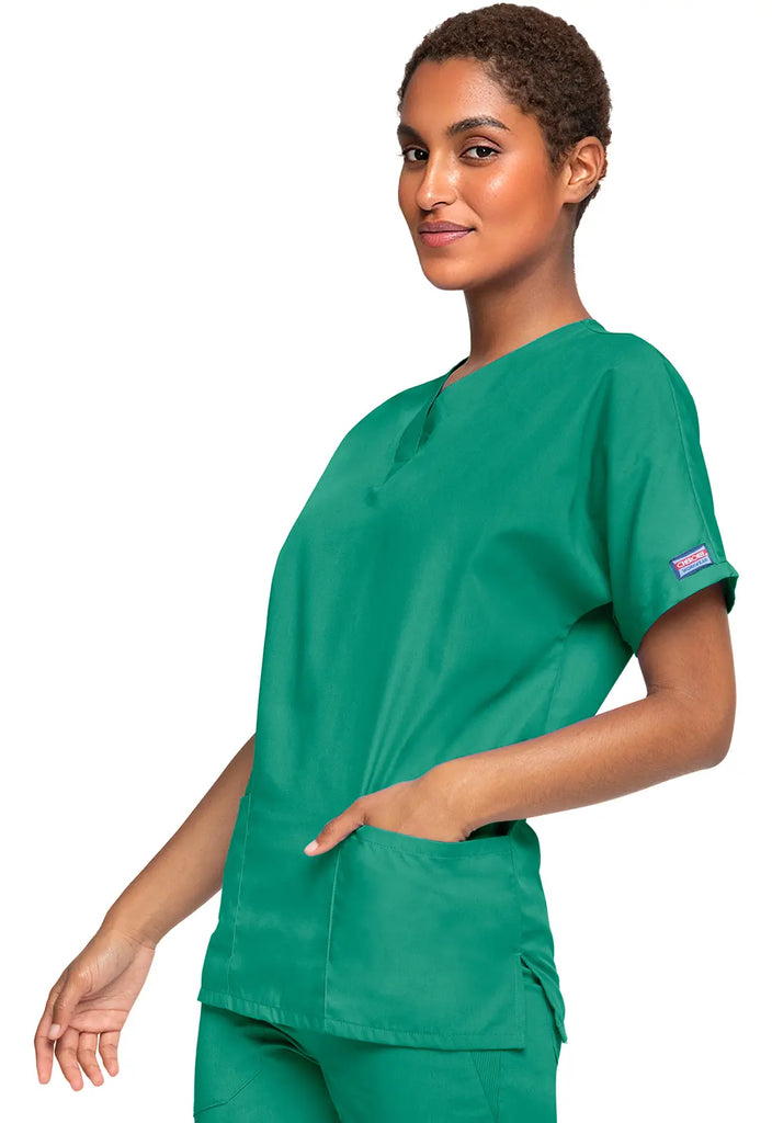 Cherokee Scrubs Women's 3-Pocket V-Neck Top Surgical Green | scrub-supply.com