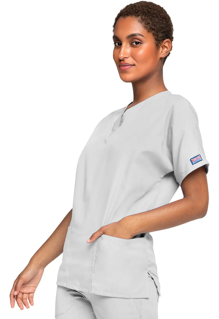 Cherokee Scrubs Women's 3-Pocket V-Neck Top White | scrub-supply.com